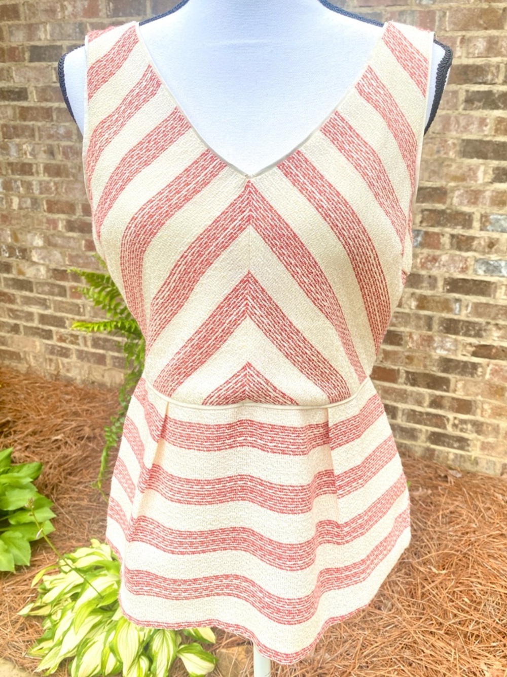 Skies Are Blue Sleeveless Striped Peplum Textured Top Cream Red Medium Gameday